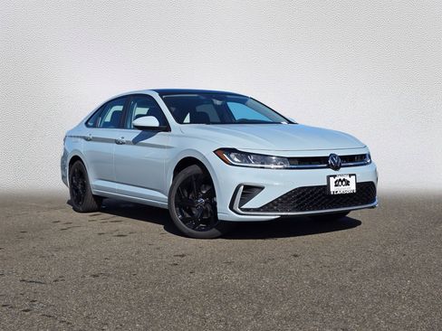 New 2026 Volkswagen Jetta SE FWD image 1