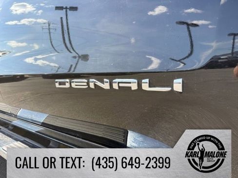 Used 2021 GMC Sierra 1500 Denali w/ Driver Alert Package II AWD/4WD image 12