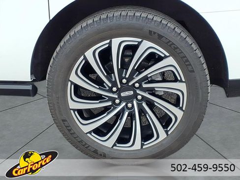 Certified 2025 Lincoln Navigator L Black Label image 4