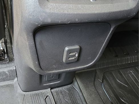 Used 2024 GMC Terrain AT4 w/ Tech Package image 17