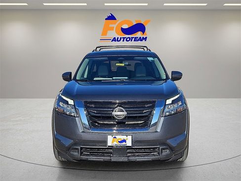 Used 2022 Nissan Pathfinder SV image 8