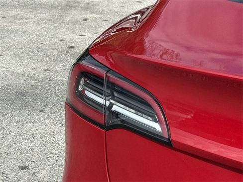 Used 2019 Tesla Model 3 Long Range image 9