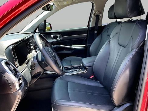 Used 2023 Kia Sorento SX AWD/4WD image 8