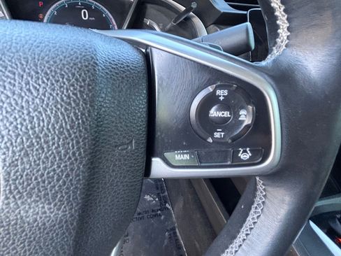 Certified 2019 Honda Civic Touring image 22