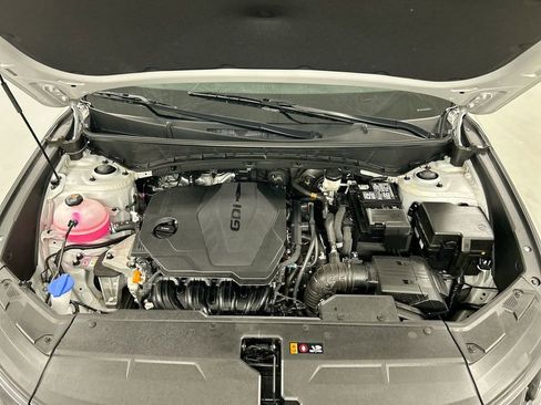 Used 2025 Hyundai Tucson SE image 23