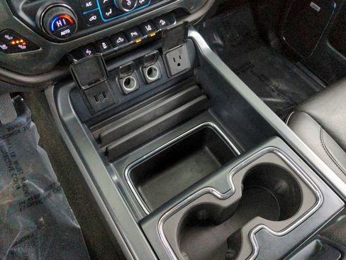 Used 2016 Chevrolet Silverado 3500 LTZ image 21