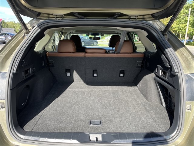 Used 2020 Subaru Outback Touring AWD/4WD image 15