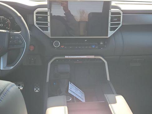 New 2026 Toyota Tundra Platinum AWD/4WD image 28