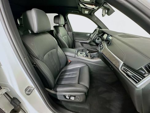 Used 2020 BMW X5 M50i w/ Premium Package AWD/4WD image 29