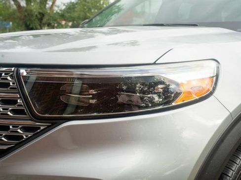 Used 2021 Ford Explorer Limited w/ Hybrid Equipment Group 310A AWD/4WD image 11