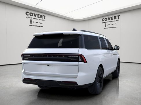 New 2026 Lincoln Navigator L Reserve AWD/4WD image 8
