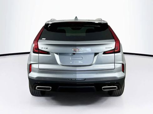 Used 2025 Cadillac XT4 Premium Luxury FWD image 5