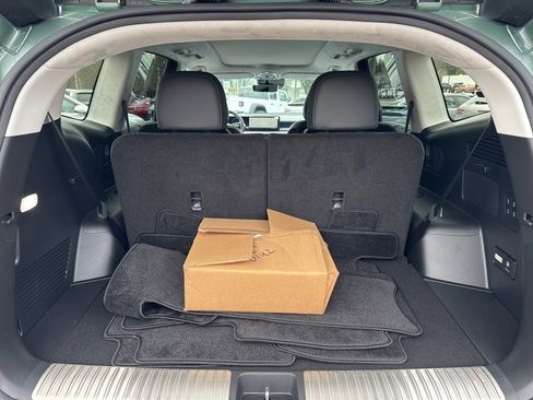 Used 2026 Hyundai Ioniq 9 Calligraphy image 11