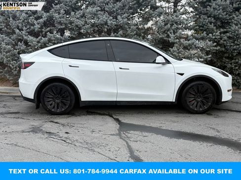 Used 2023 Tesla Model Y Long Range image 11