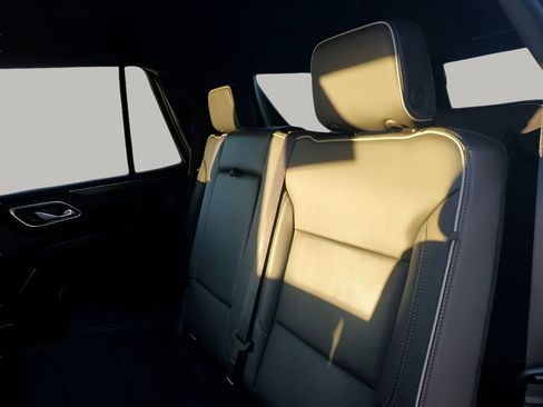 Used 2021 GMC Yukon SLT image 19