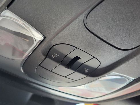 Used 2022 Jeep Renegade Altitude w/ Convenience Group image 20