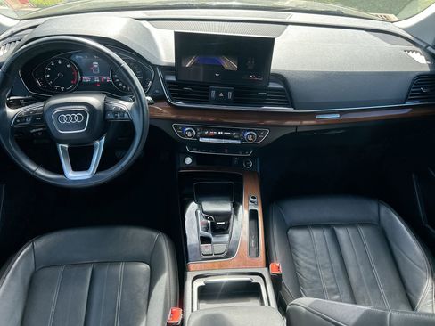 Used 2021 Audi Q5 Premium image 18