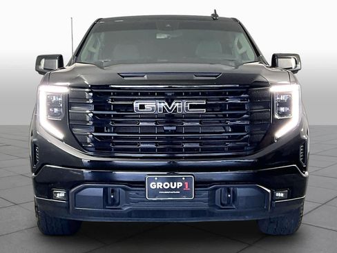 Used 2023 GMC Sierra 1500 Elevation w/ Elevation Premium Package AWD/4WD image 4