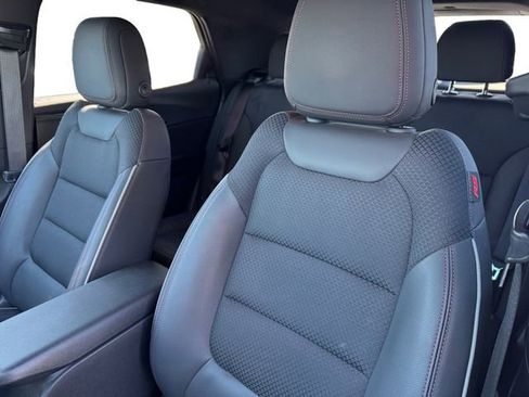 Used 2023 Chevrolet TrailBlazer RS w/ Convenience Package image 12