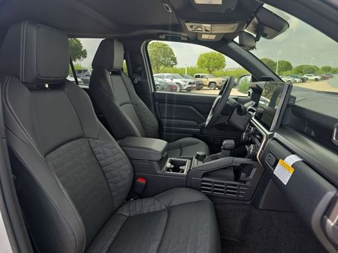 New 2026 Toyota 4Runner TRD Off-Road Premium AWD/4WD image 10