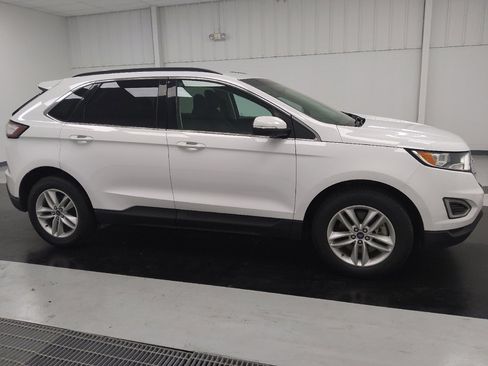 Used 2018 Ford Edge SEL w/ Cargo Accessory Package AWD/4WD image 11