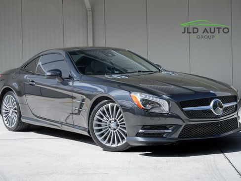 Used 2016 Mercedes-Benz SL 550 image 2
