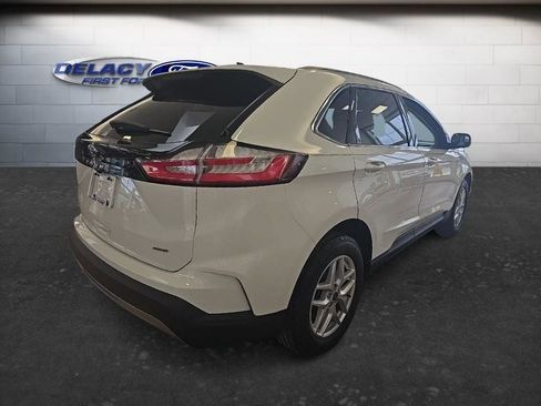 Used 2022 Ford Edge SEL w/ Convenience Package image 6