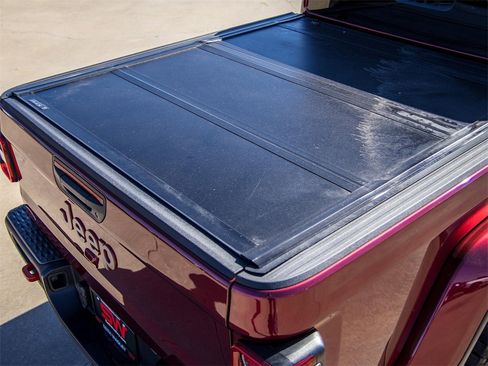 Used 2021 Jeep Gladiator Rubicon image 15