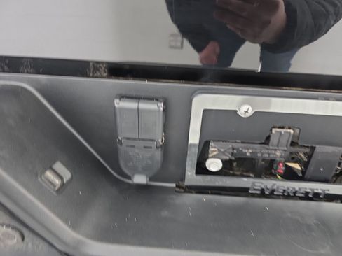 Used 2022 GMC Sierra 1500 Denali w/ Denali Reserve Package image 19