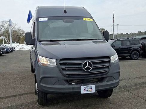 Used 2021 Mercedes-Benz Sprinter 3500 image 3