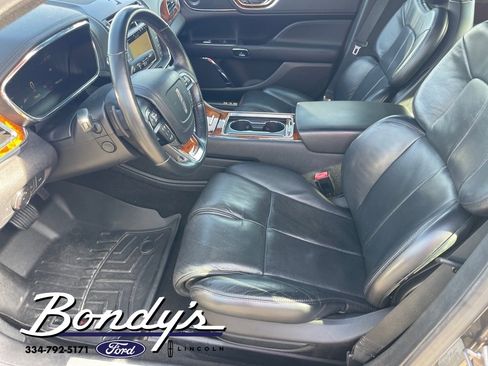 Used 2019 Lincoln Continental Reserve image 13