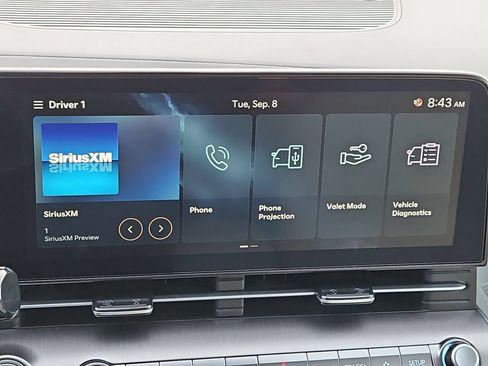Used 2025 Hyundai Kona SEL FWD image 17