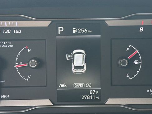 Certified 2024 Hyundai Tucson SEL FWD image 25