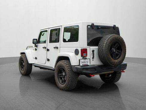 Used 2017 Jeep Wrangler Unlimited Rubicon AWD/4WD image 5