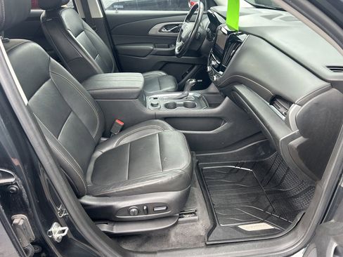 Used 2020 Chevrolet Traverse RS w/ LPO, Floor Liner Package image 13