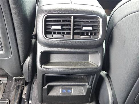 Used 2024 Mercedes-Benz GLE 350 4MATIC image 25