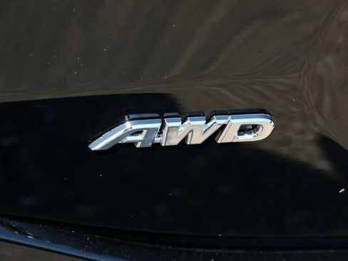 Used 2024 Toyota RAV4 SE image 11