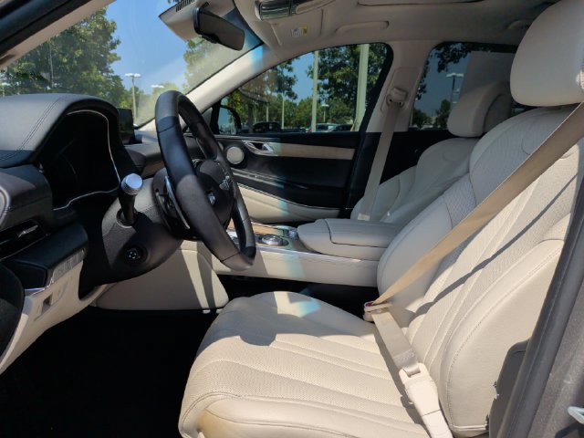 Used 2021 Genesis GV80 2.5T w/ Advanced Package 03 RWD image 16