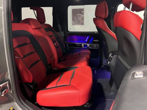 Used 2021 Mercedes-Benz G 63 AMG 4MATIC w/ Seat Comfort Package image 35