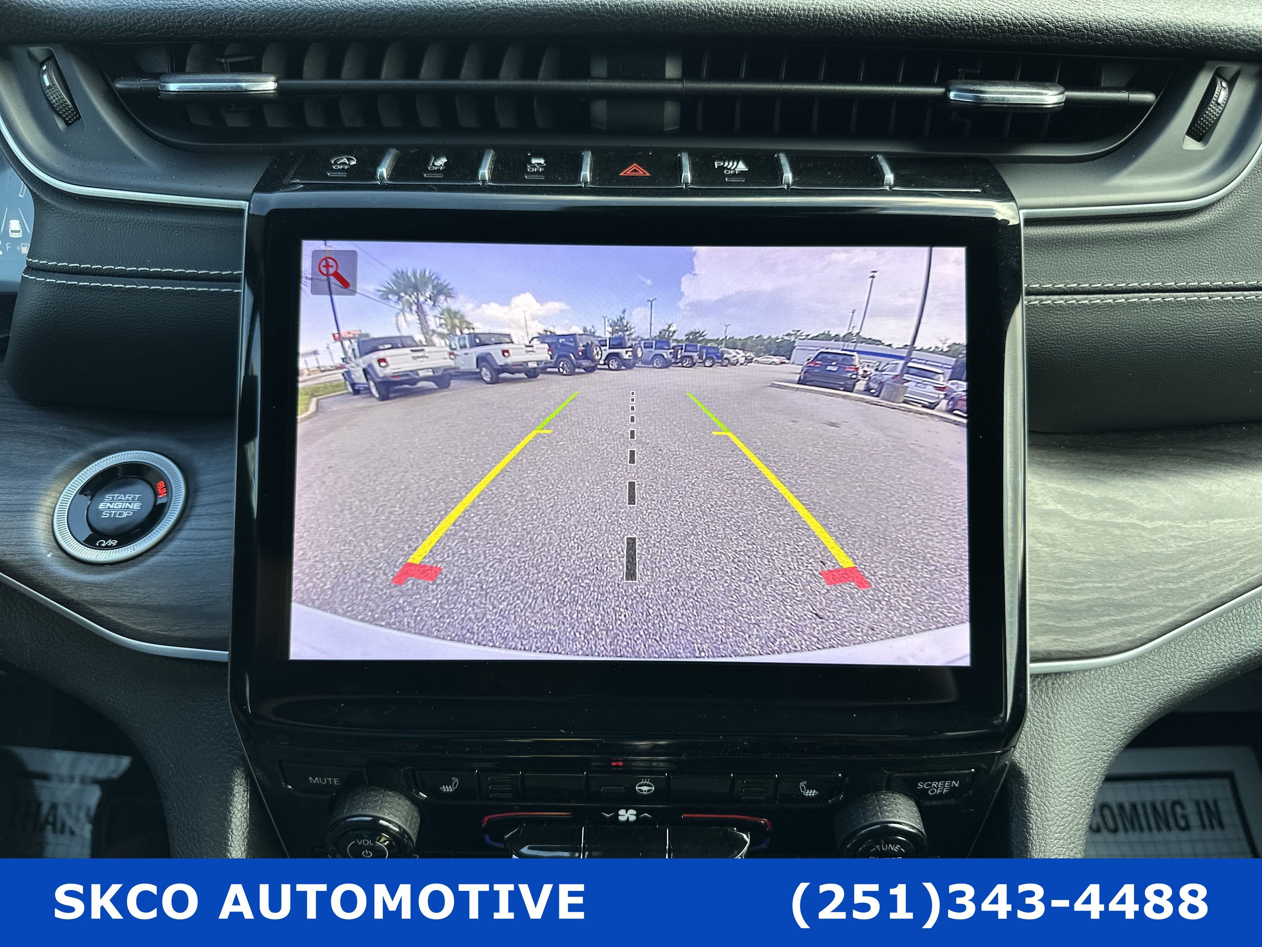 Used 2024 Jeep Grand Cherokee Limited AWD/4WD image 17