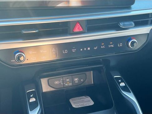 New 2026 Kia Sorento EX image 16