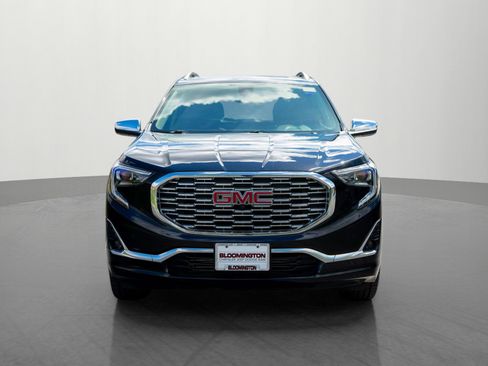 Used 2018 GMC Terrain Denali w/ GMC Pro Grade Package AWD/4WD image 2
