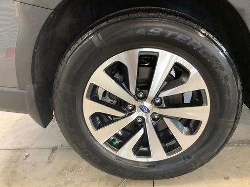 Used 2023 Subaru Outback Premium AWD/4WD image 22