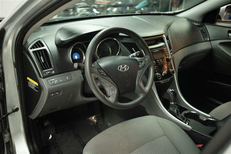 Used 2013 Hyundai Sonata GLS FWD image 9