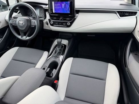 Certified 2025 Toyota Corolla LE w/ Convenience Package FWD image 34