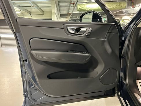 Certified 2024 Volvo XC60 B5 Plus w/ Protection Package Premier AWD/4WD image 9