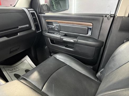 Used 2016 RAM 1500 Laramie w/ Convenience Group image 15
