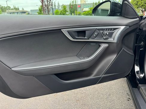 Used 2023 Jaguar F-TYPE Coupe RWD image 44