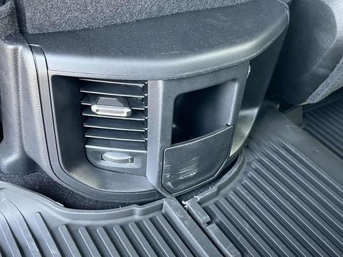 Used 2024 RAM 2500 Tradesman w/ Chrome Appearance Group image 17