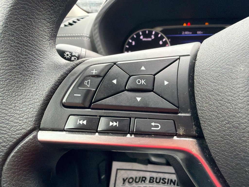 Used 2025 Nissan Sentra SV FWD image 26
